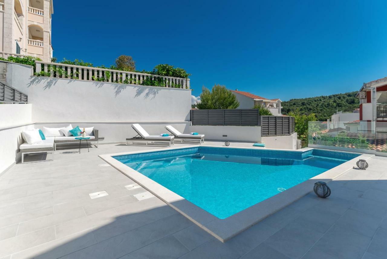 Villa Miholina - With Heated Swimming Pool Trogir Kültér fotó
